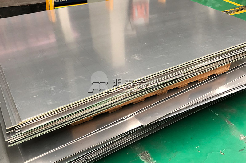 廣東電池托盤用鋁合金板帶規(guī)格有哪些？具體價(jià)格多少